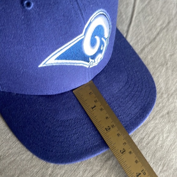 LIKE NEW RAMS HAT! NFL Cap-Rams-Adjustable! - Picture 3 of 7